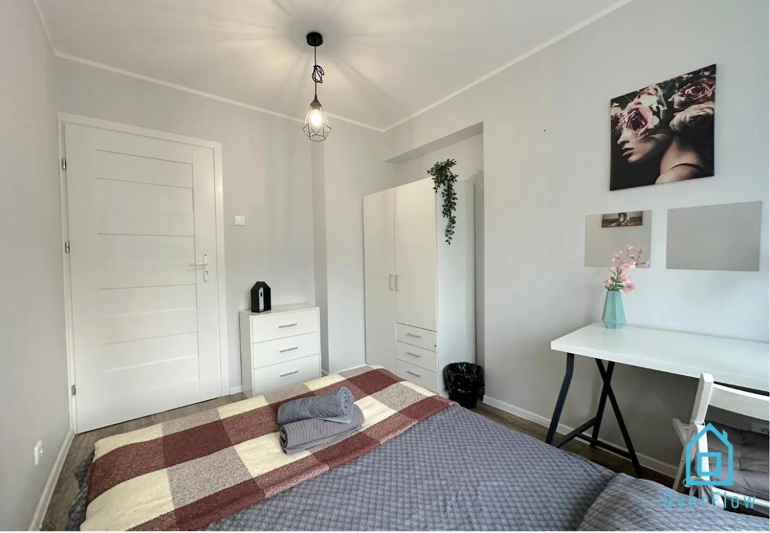 Lovely Room - Peaceful Retreat, 2 Minutes To Gdansk Old Town 0*,  Polska