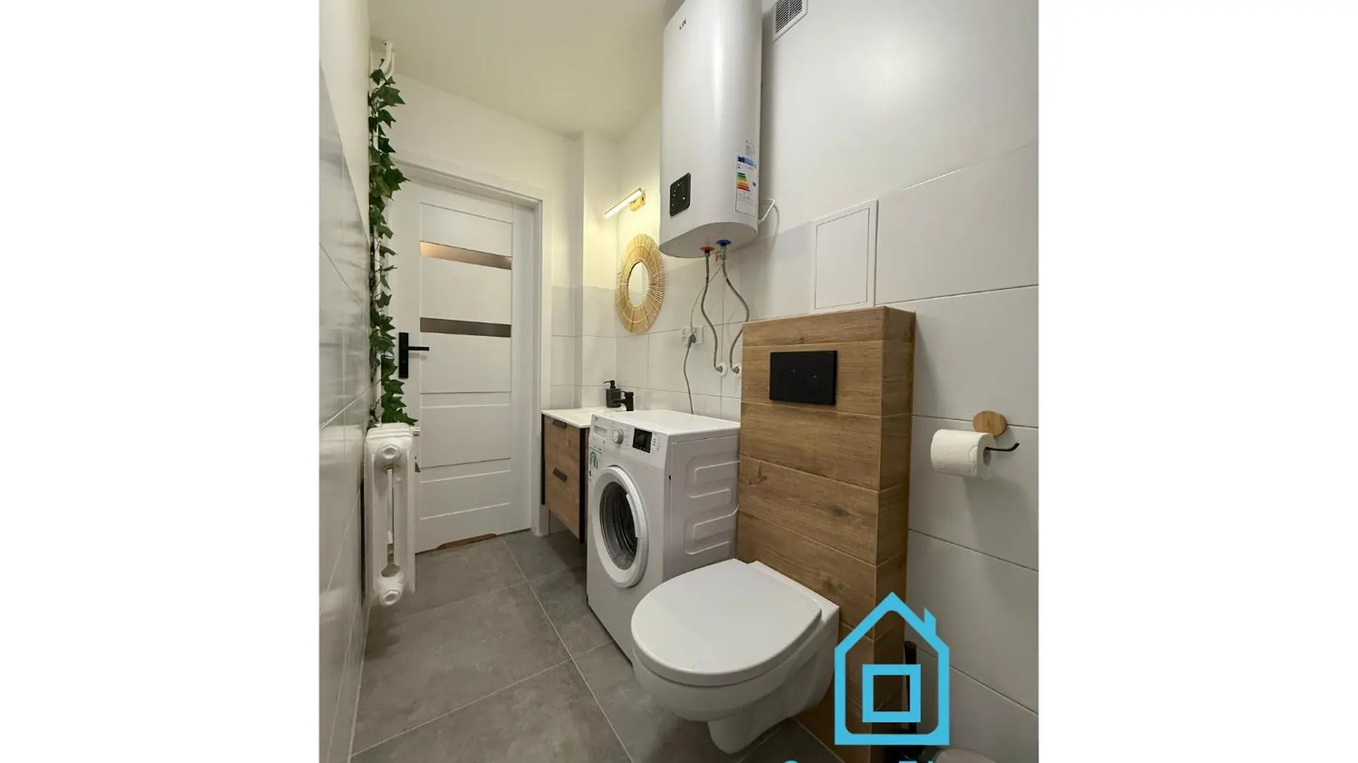 Kwatera prywatna Lovely Room - Peaceful Retreat, 2 Minutes To Gdansk Old Town